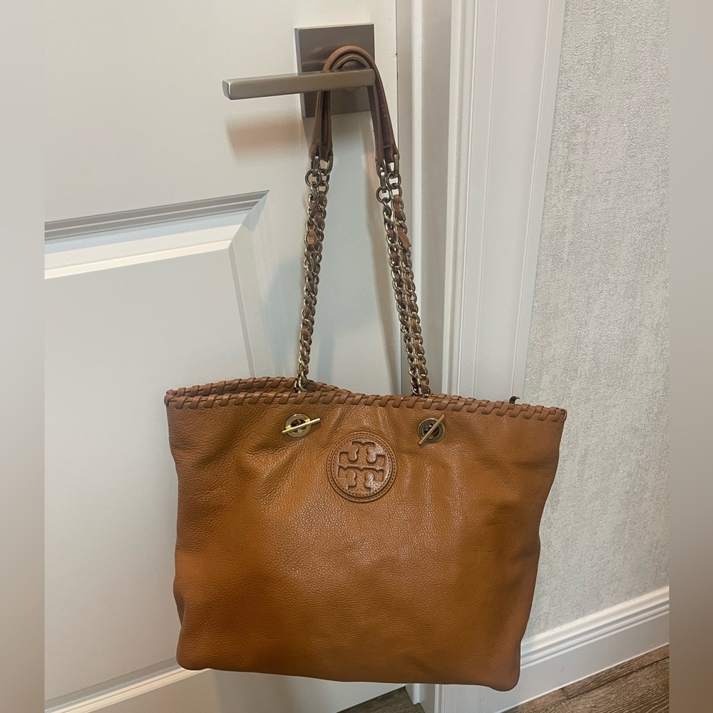 Tory Burch Marion East West Tote Tan - Authentic